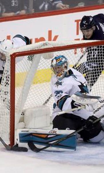 Marleau scores late, Sharks beat Jets to win 6th straight (Jan 24, 2017)